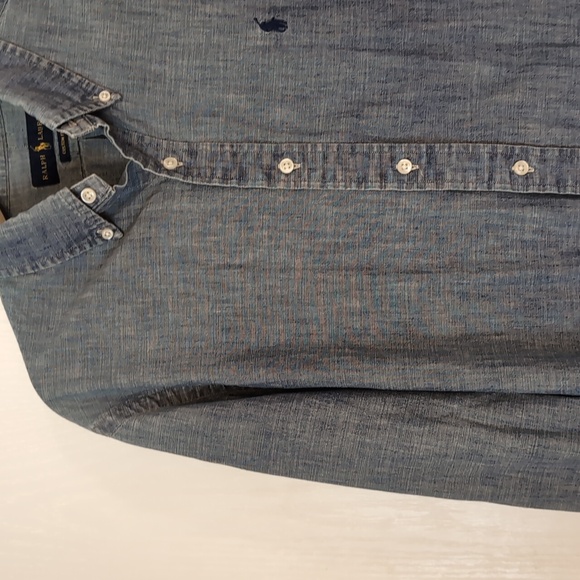 Ralph Lauren Custom Fit Blue Distressed Chambray Button Down Shirt. Size Medium - Picture 4 of 9